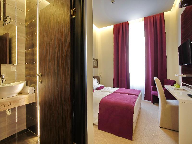 Hotel Theater Belgrade Garni Exterior photo