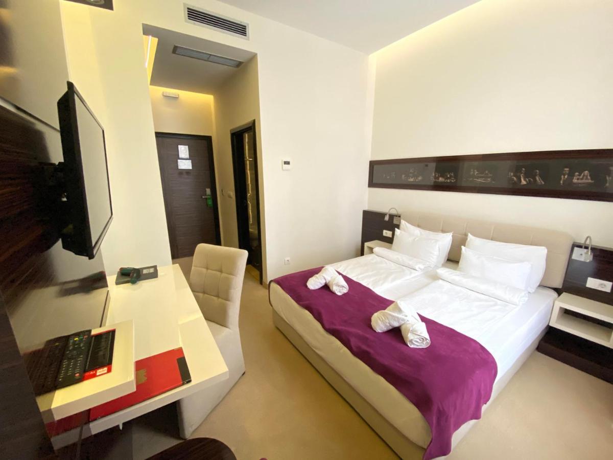 Hotel Theater Belgrade Garni Exterior photo